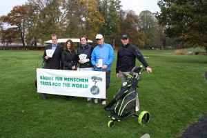 Golfer vom Golfclub Hohenpähl und Bäume für Menschen - Trees for the World